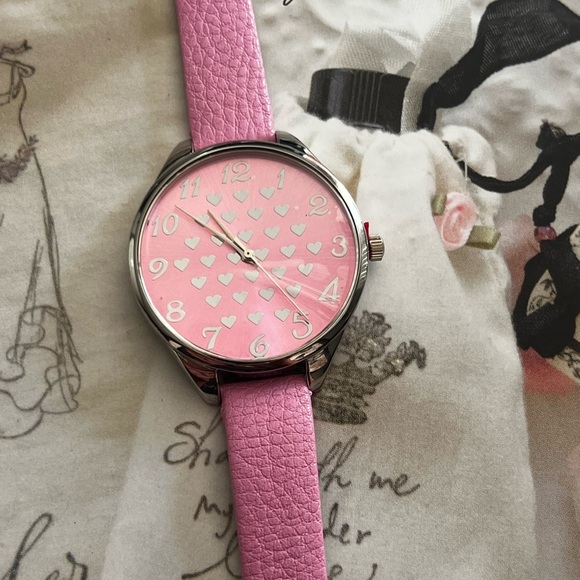 Heart Watch with Pink Band - Picture 1 of 4